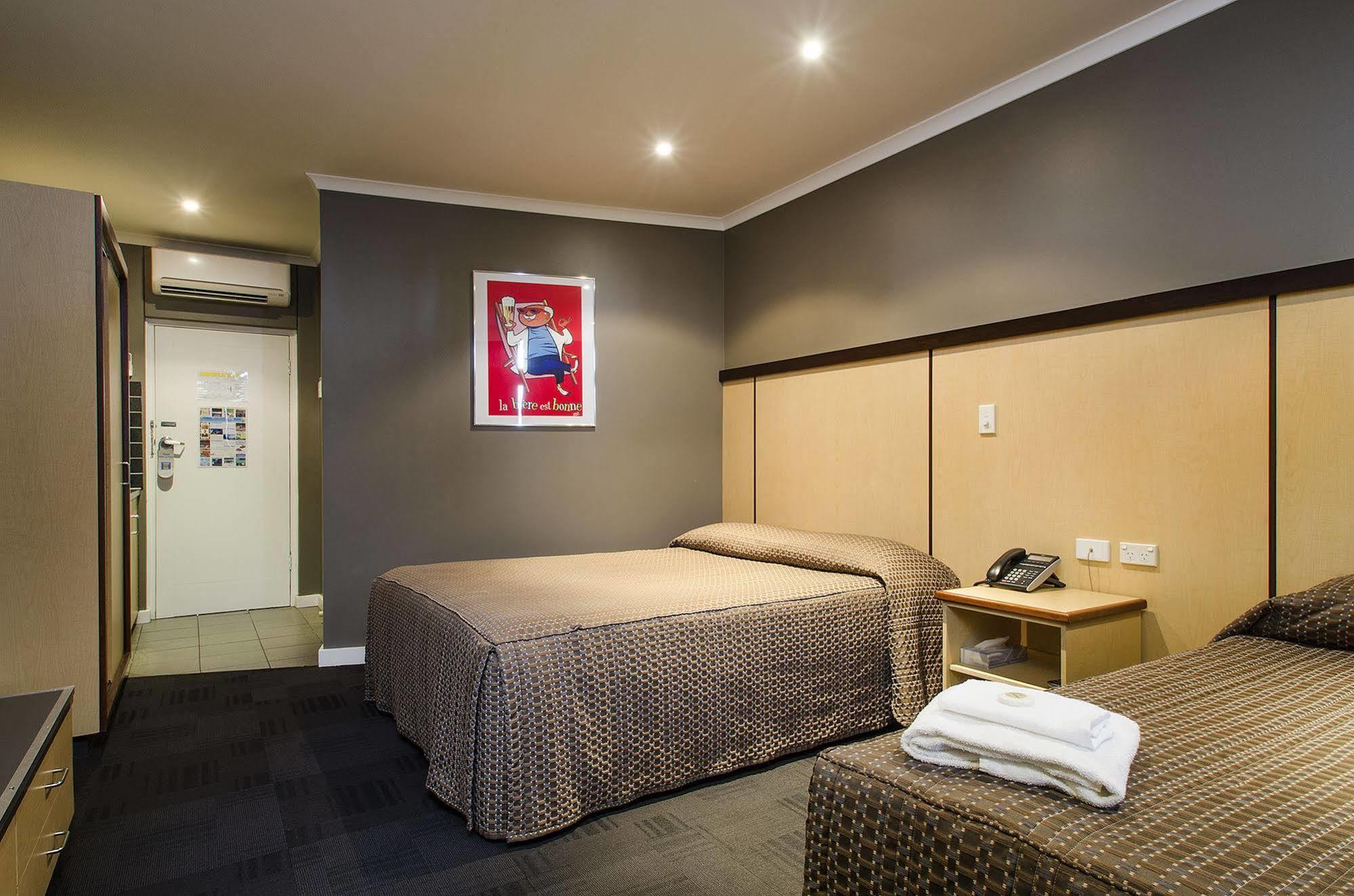 Nightcap At Watermark Glenelg Adelaide Exterior photo